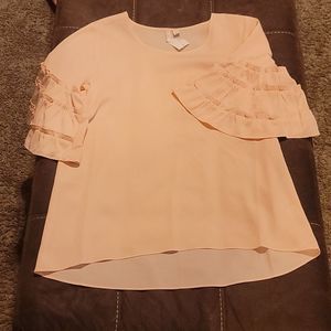 𝅺EST. 1946 pale blush ruffle sleeve blouse. Size medium.